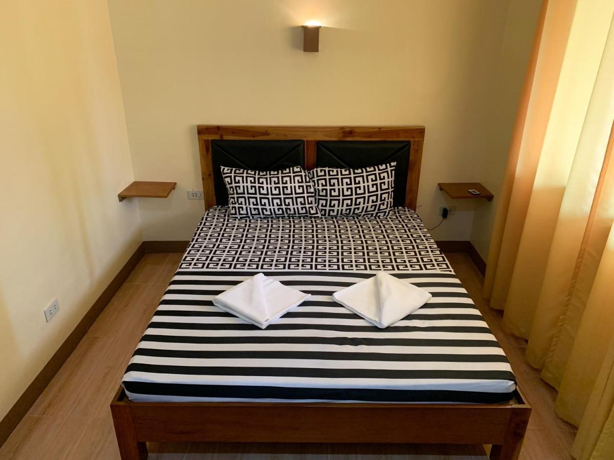 Midnite Inn Panglao Extérieur photo