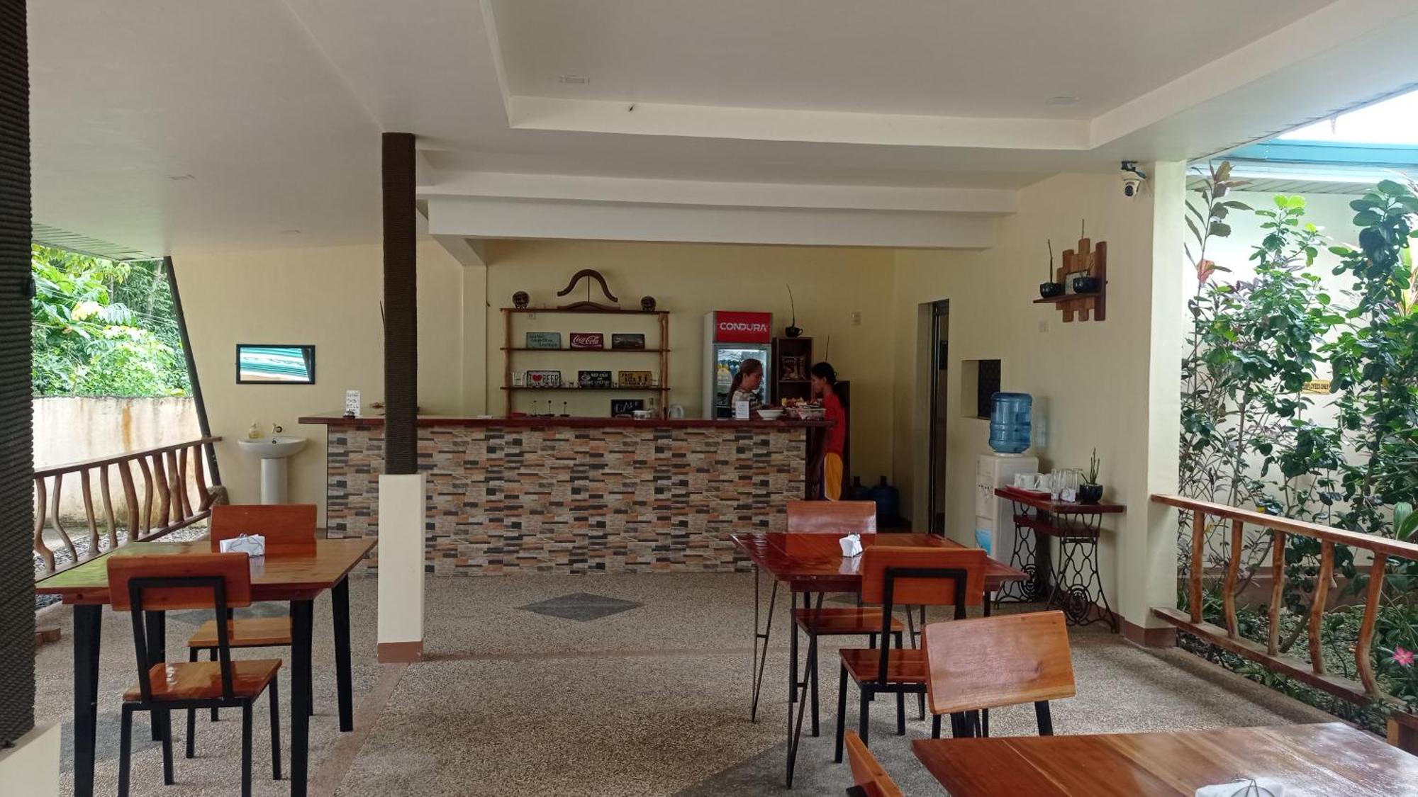 Midnite Inn Panglao Extérieur photo