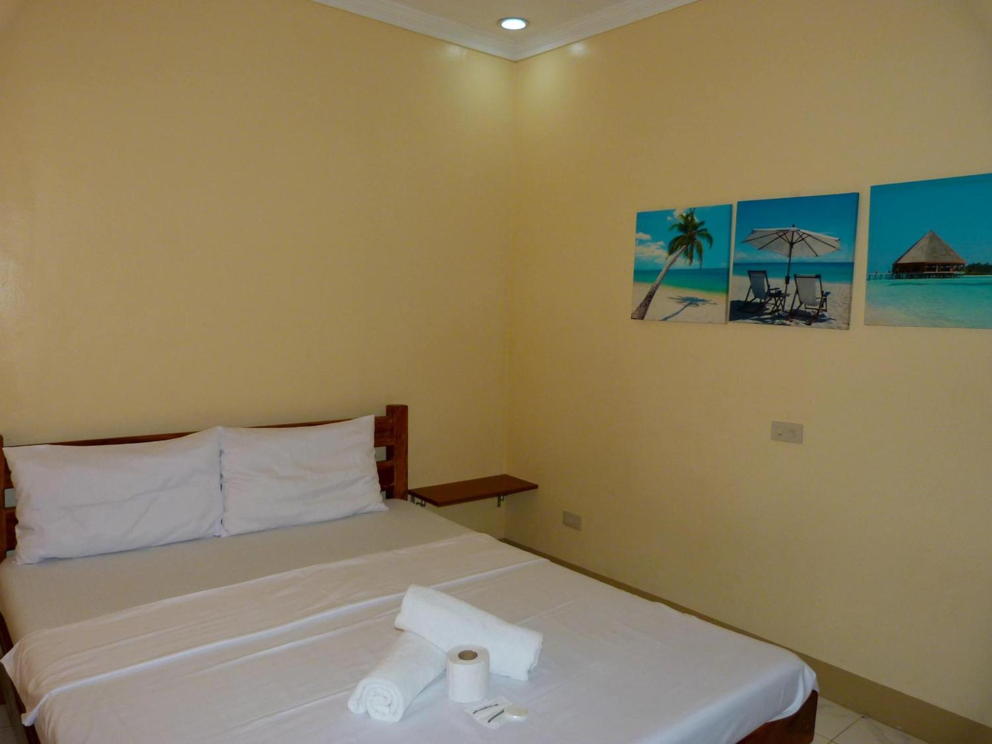 Midnite Inn Panglao Extérieur photo