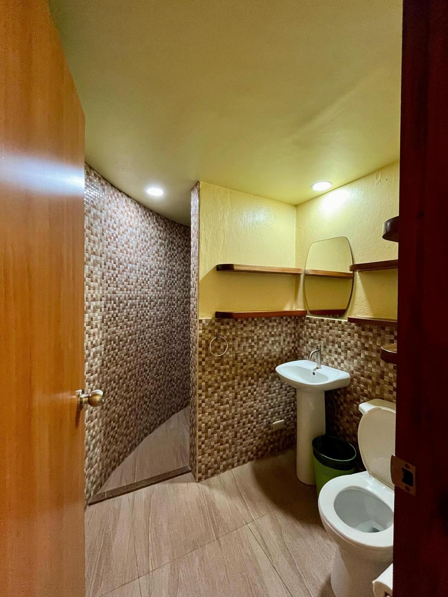 Midnite Inn Panglao Extérieur photo