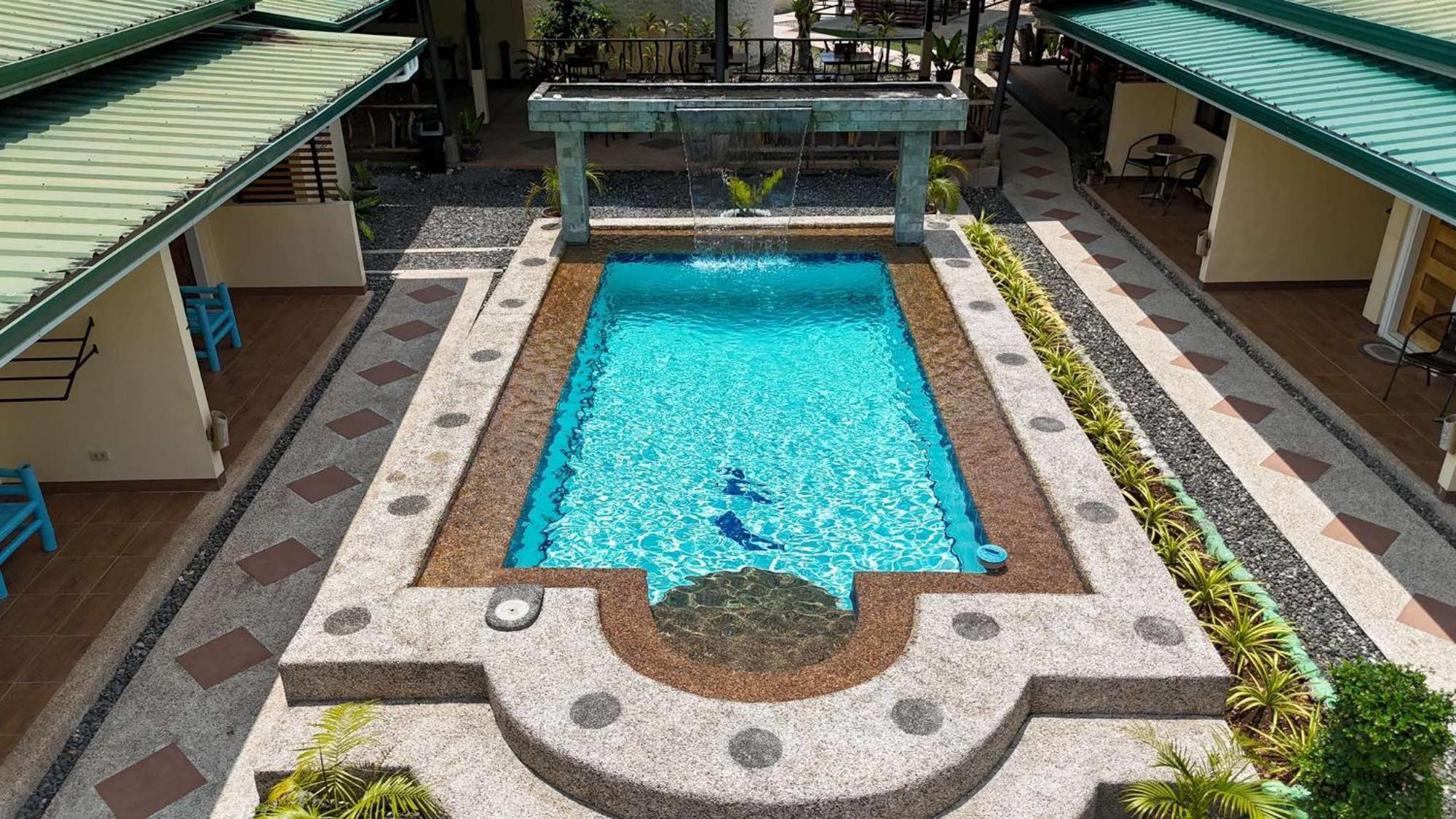 Midnite Inn Panglao Extérieur photo